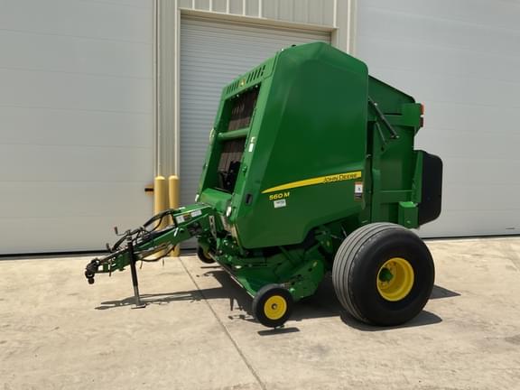 Image of John Deere 560M equipment image 1