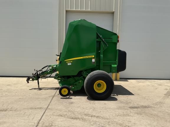 Image of John Deere 560M Primary image