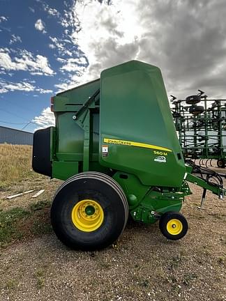 Image of John Deere 560M equipment image 4