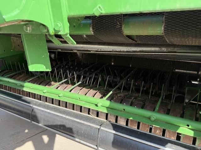 Image of John Deere 560M equipment image 1