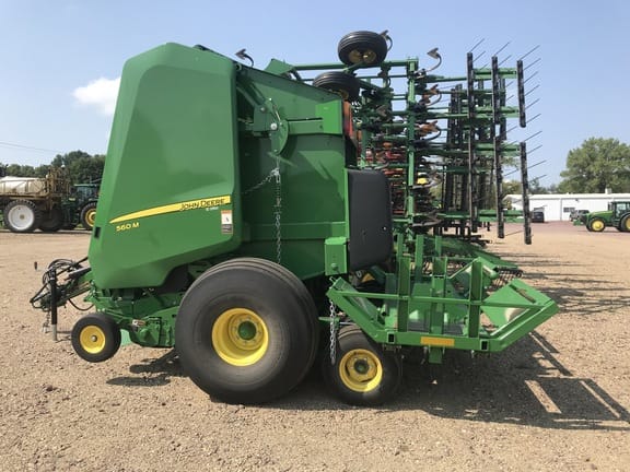 Main image John Deere 560M