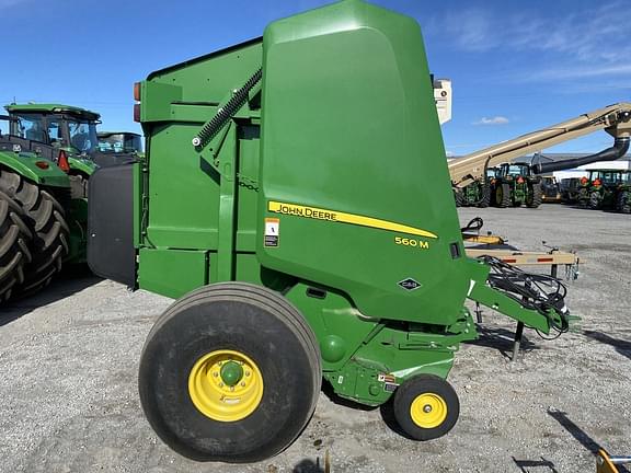 Image of John Deere 560M equipment image 3