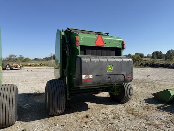 Image of John Deere 560M equipment image 4
