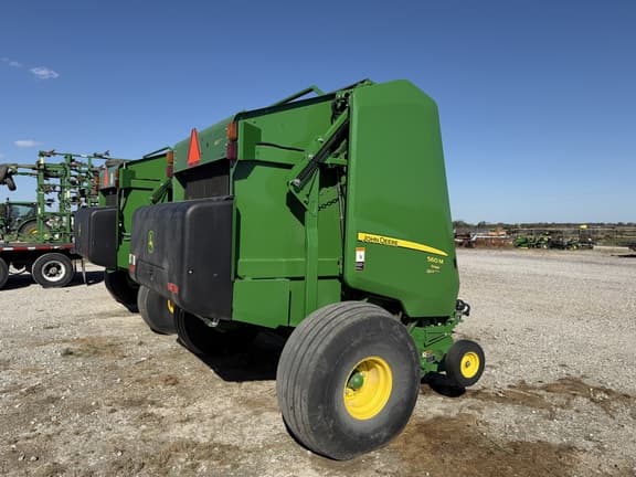 Image of John Deere 560M equipment image 3