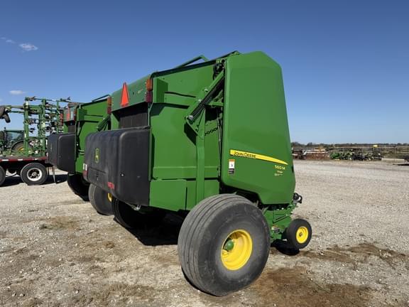 Image of John Deere 560M Silage equipment image 3