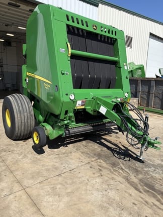 2020 John Deere 560M Equipment Image0