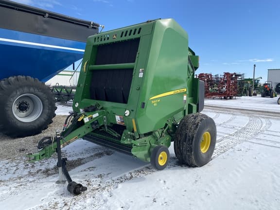 Image of John Deere 560M equipment image 1