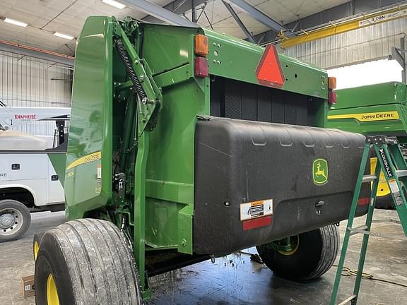 Image of John Deere 560M equipment image 3