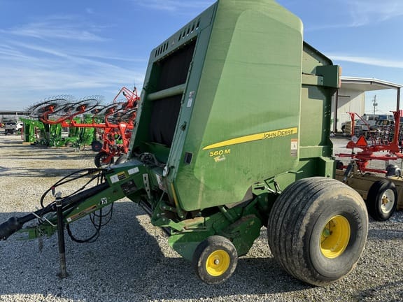 Main image John Deere 560M