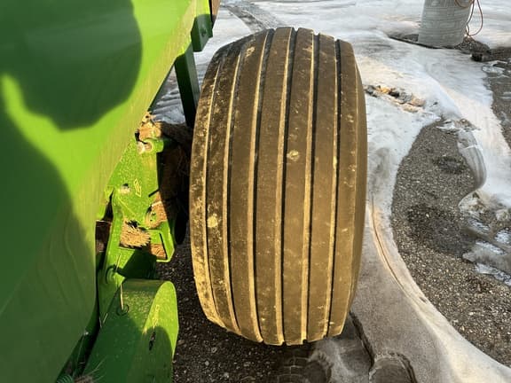 Image of John Deere 560M equipment image 2