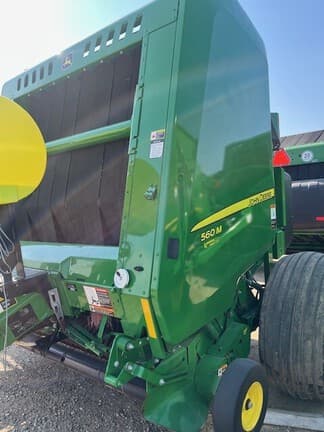 Image of John Deere 560M equipment image 1