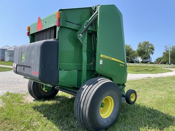 Image of John Deere 560M equipment image 4