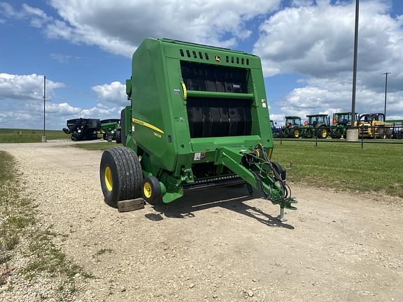 Image of John Deere 560M equipment image 1