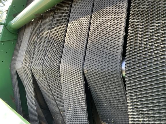 Image of John Deere 560M equipment image 1