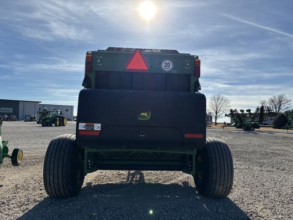 Image of John Deere 560M equipment image 4