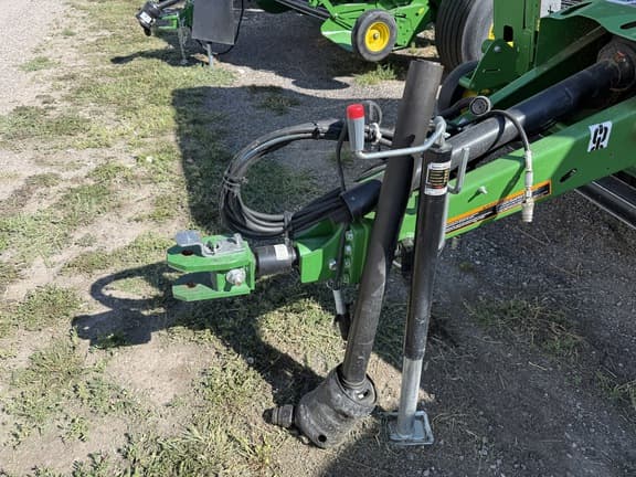 Image of John Deere 560M equipment image 3
