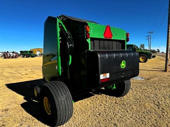 Image of John Deere 560M equipment image 1