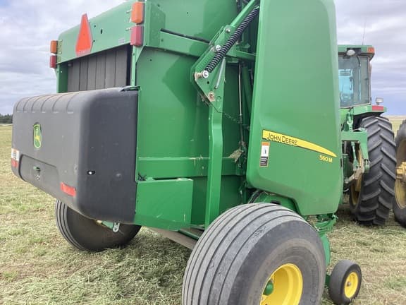 Image of John Deere 560M equipment image 2