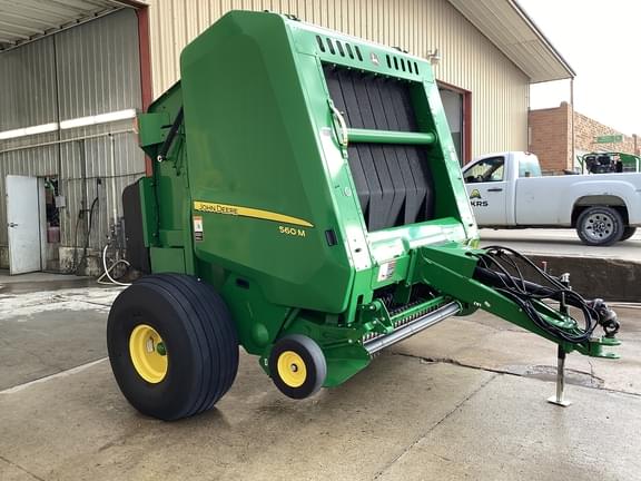 Image of John Deere 560M equipment image 2
