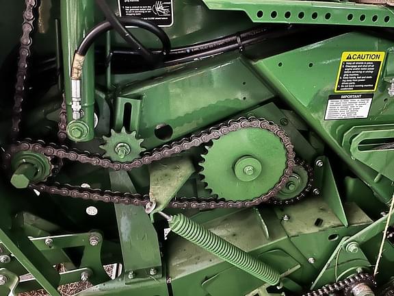 Image of John Deere 560M equipment image 3