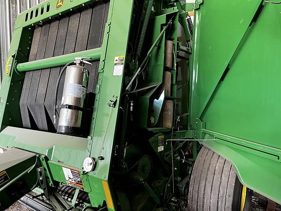 Image of John Deere 560M equipment image 3