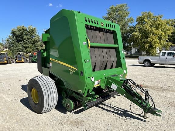 Image of John Deere 560R equipment image 1