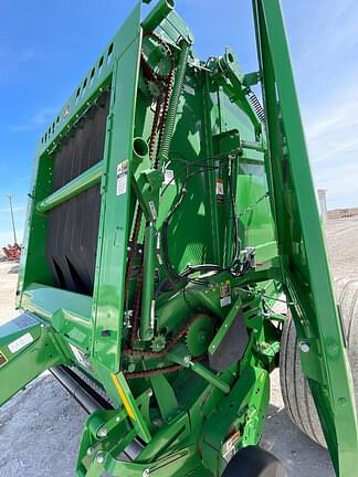 Main image John Deere 560R 10