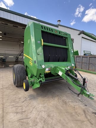 2020 John Deere 560R Equipment Image0
