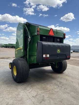 Image of John Deere 560R equipment image 1