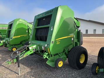 Main image John Deere 560R