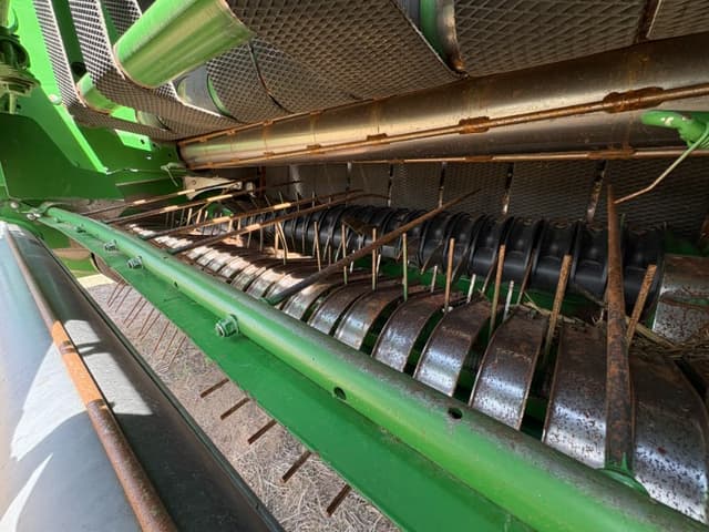 Image of John Deere 560R equipment image 4