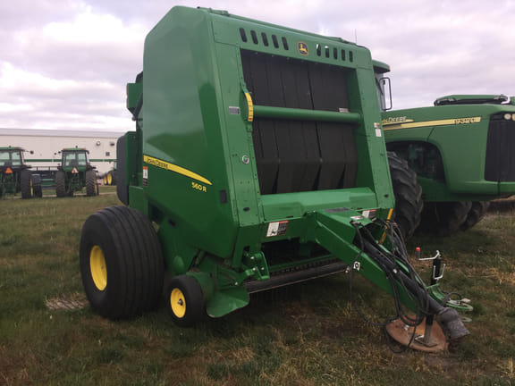 Main image John Deere 560R