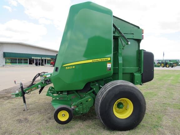 Image of John Deere 560R equipment image 1