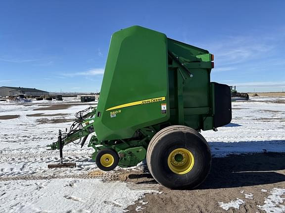 Image of John Deere 560R equipment image 2