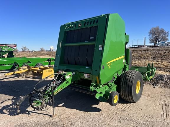 Image of John Deere 560R equipment image 1