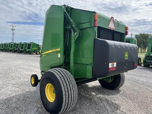 Image of John Deere 560R equipment image 2