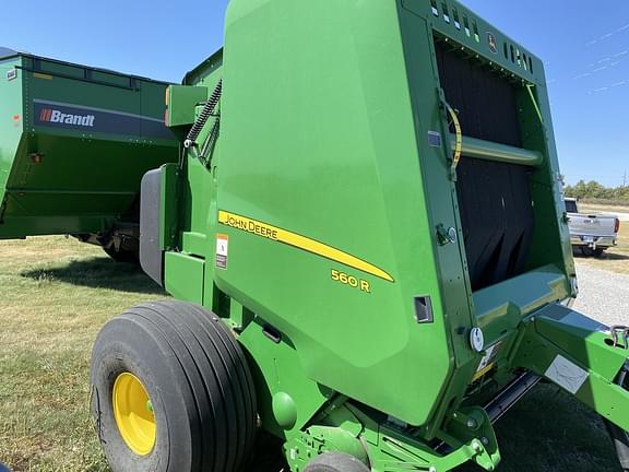 Image of John Deere 560R equipment image 2