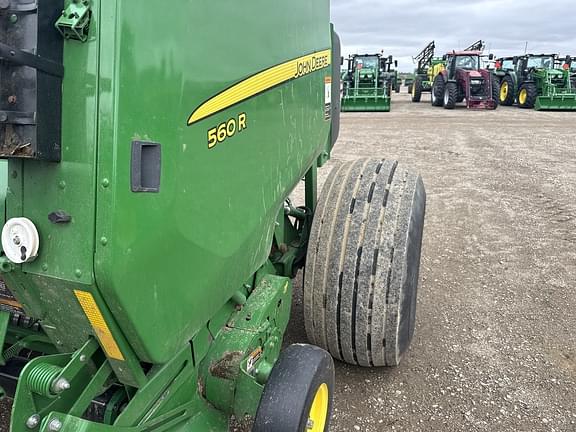 Image of John Deere 560R equipment image 4