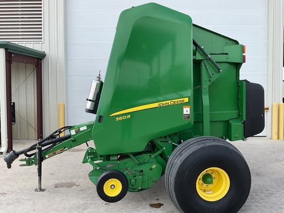 Image of John Deere 560R equipment image 2