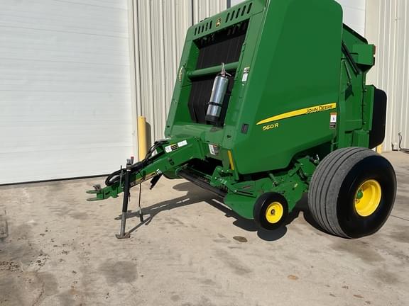 Image of John Deere 560R equipment image 2