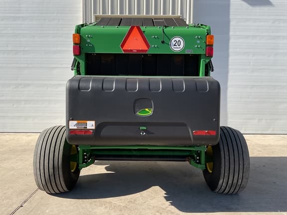 Image of John Deere 560R equipment image 3