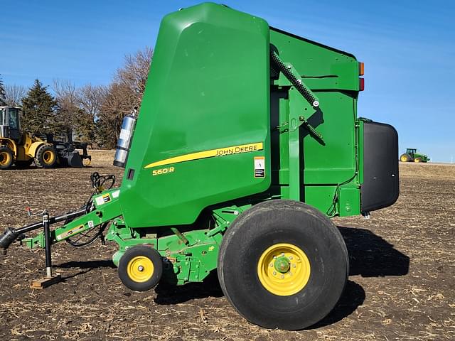 Image of John Deere 560R equipment image 1