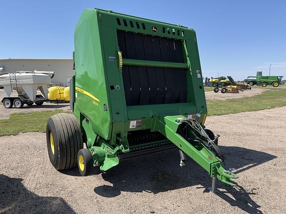 Image of John Deere 560R Primary image