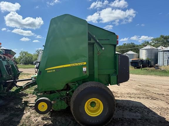 Image of John Deere 560R equipment image 2