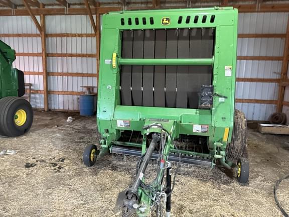Image of John Deere 560R equipment image 1