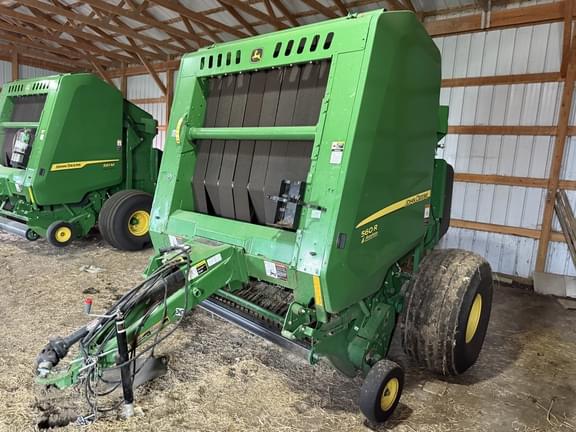 Image of John Deere 560R equipment image 2