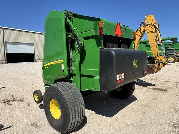 Image of John Deere 560R equipment image 2