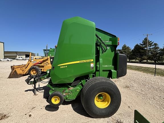 Image of John Deere 560R equipment image 1