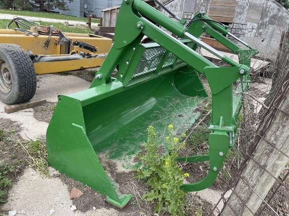 Image of John Deere Bucket Grapple Image 1