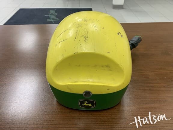 Image of John Deere StarFire 6000 equipment image 2